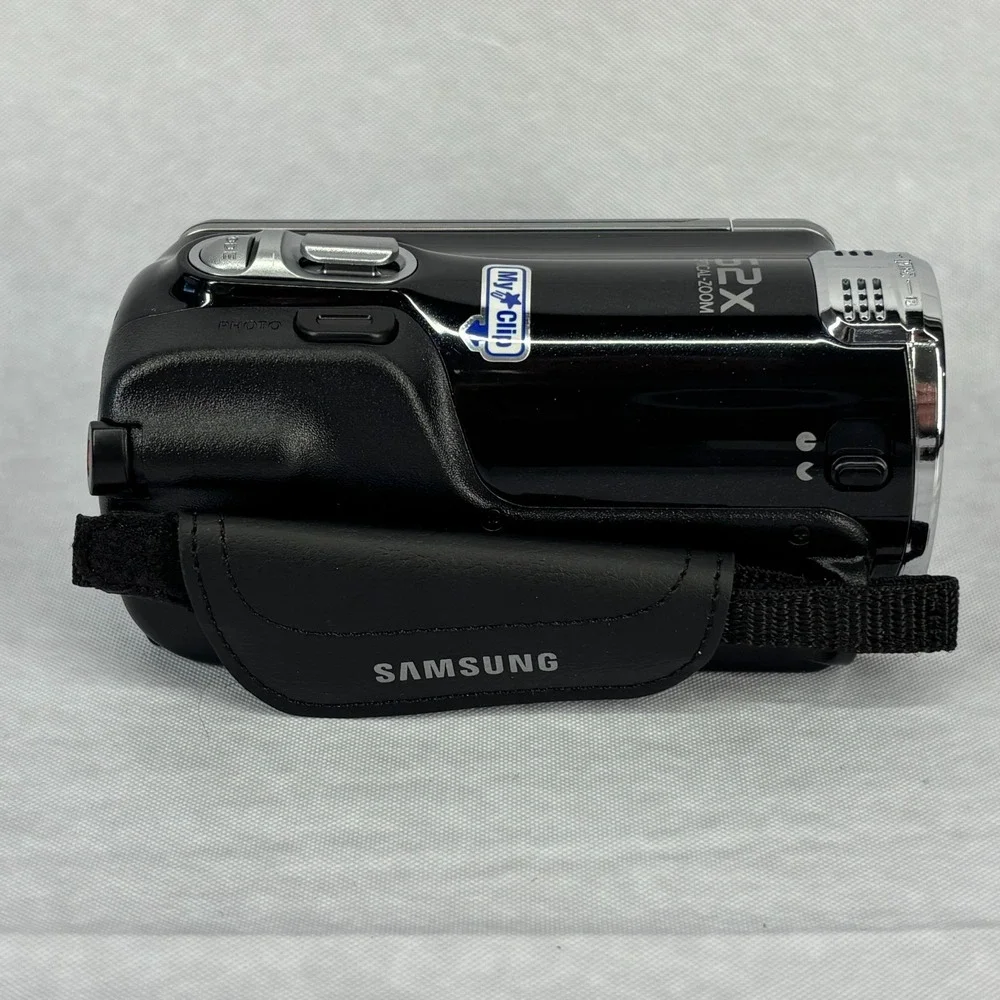 Samsung hmx f90